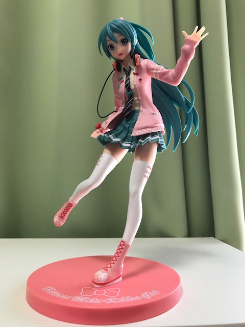 スーパープレミアムフィギュア 初音ミク リボンガール