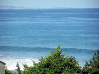 キレイな水、豊富で質の高い波、GOODなＳＵＲＦロケーション：Chitose Beach
